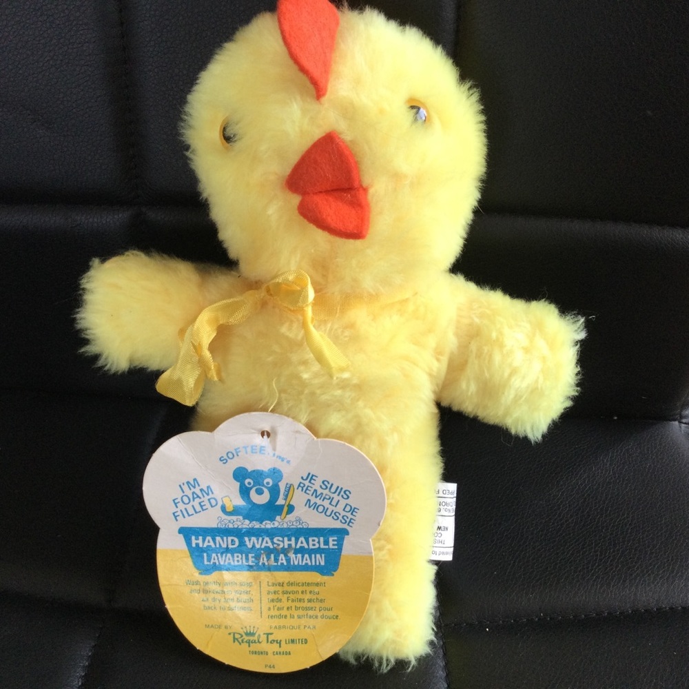 Vintage Easter stuffed Chick. Regal